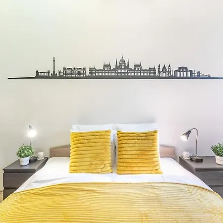 Very - Quiet Sleep For 3 Budapest