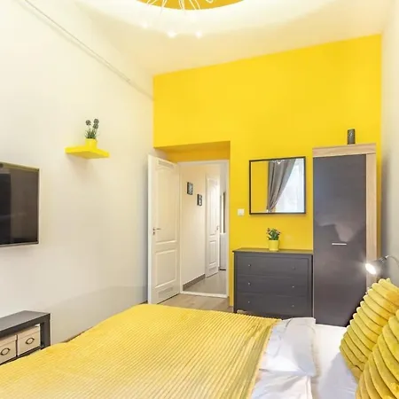 Very - Quiet Sleep For 3 Apartment Budapest