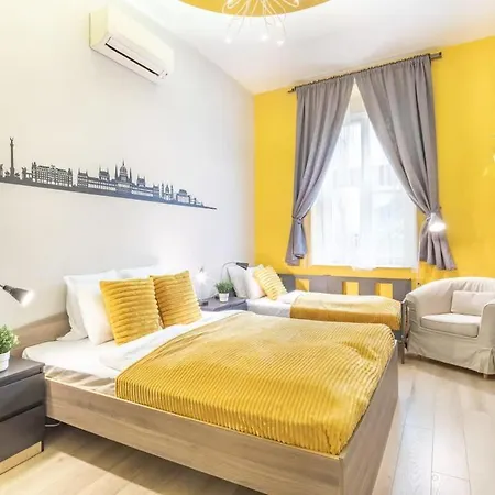 Very - Quiet Sleep For 3 * Budapest