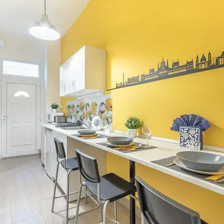 Very - Quiet Sleep For 3 Budapest